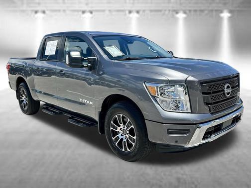 Gun Metallic 2024 Nissan Titan SV