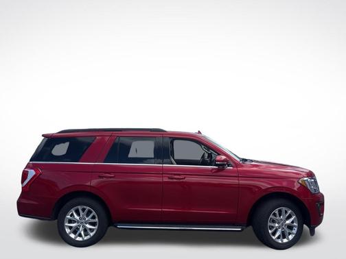Rapid Red Metallic Tinted Clearcoat 2021 Ford Expedition XLT
