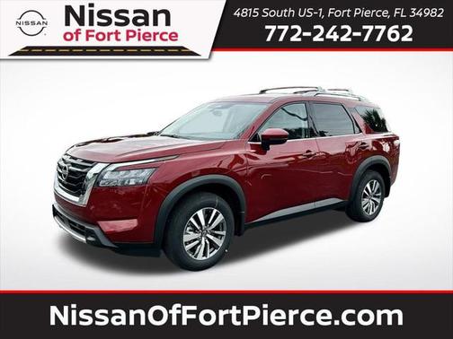 2025 Nissan Pathfinder SL FWD