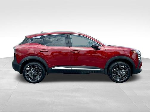 Scarlet Ember Tintcoat 2026 Nissan Kicks SR