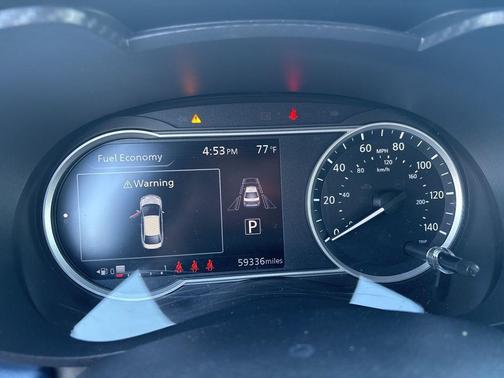 2024 Nissan Versa 1.6 SV