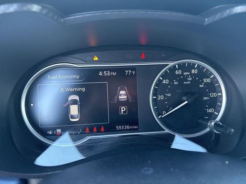 2024 Nissan Versa 1.6 SV