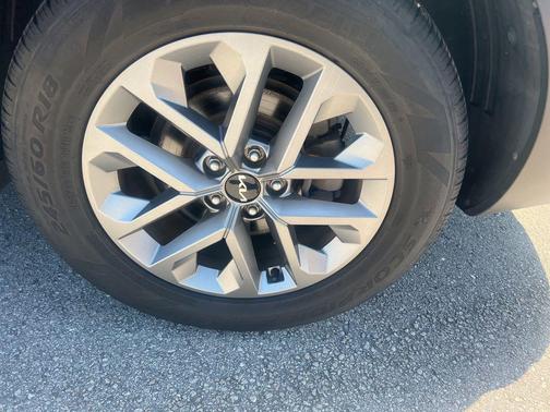 Gravity Gray 2023 Kia Telluride LX