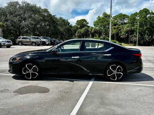 2024 Nissan Altima 2.5 SL