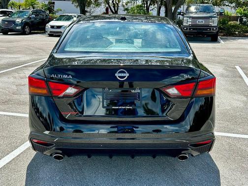 2024 Nissan Altima 2.5 SL
