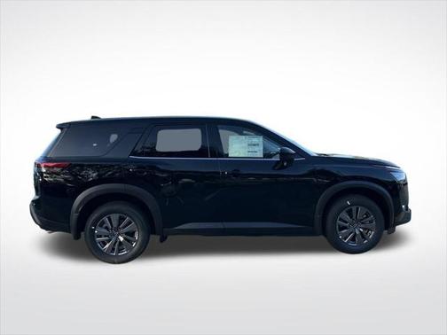 2025 Nissan Pathfinder S FWD