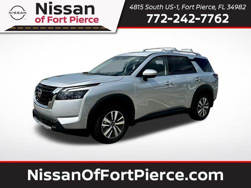 2025 Nissan Pathfinder SL FWD