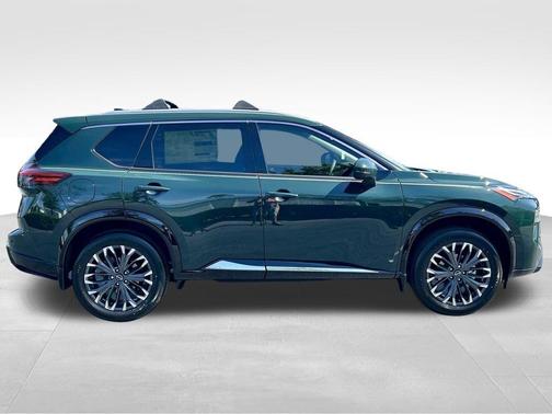 Obsidian Green 2026 Nissan Rogue Platinum