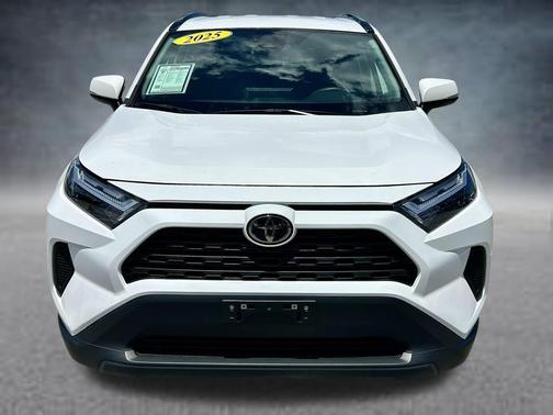 Ice 2025 Toyota RAV4 Hybrid XLE