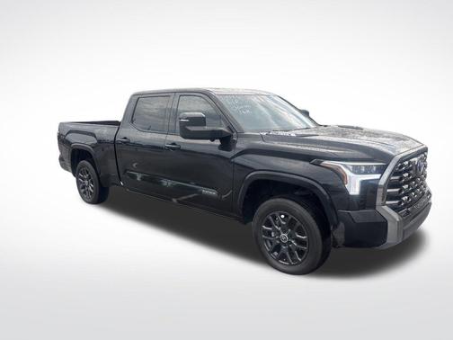 2024 Toyota Tundra Hybrid Platinum