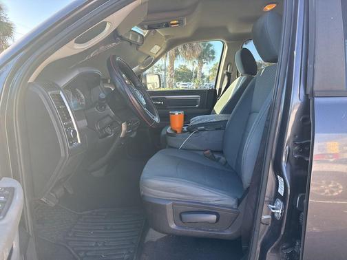 2016 RAM 1500 SLT