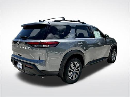 2025 Nissan Pathfinder SV FWD