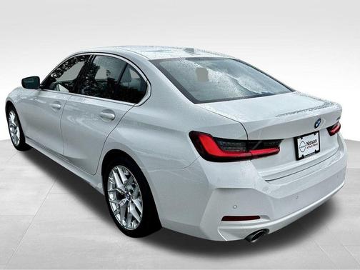 2025 BMW 330 i