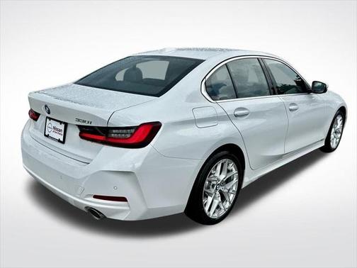2025 BMW 330 i