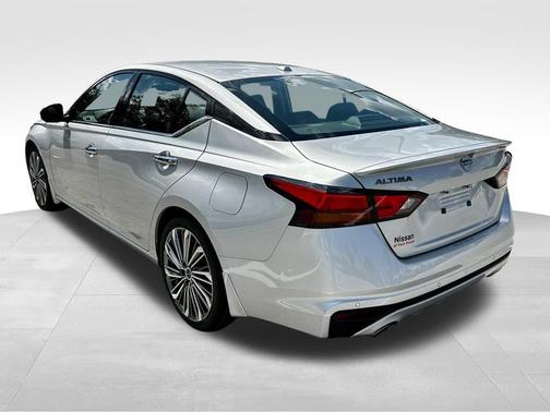 2024 Nissan Altima 2.5 SL