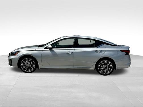 2024 Nissan Altima 2.5 SL