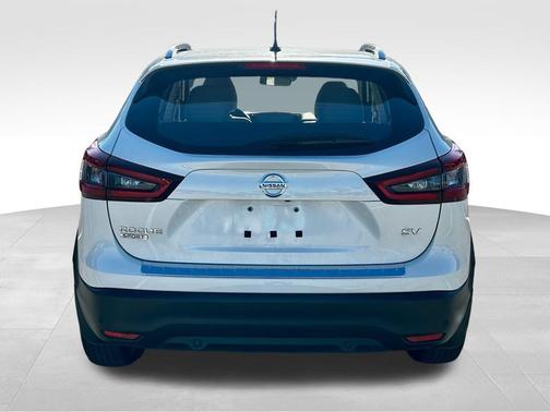 2021 Nissan Rogue Sport SV