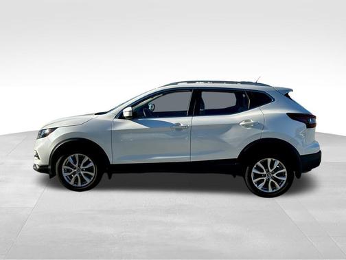 2021 Nissan Rogue Sport SV