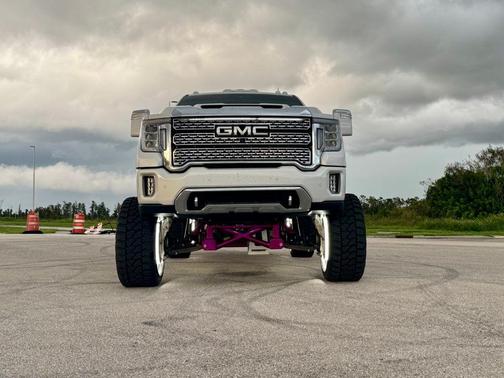 2020 GMC Sierra 2500 Denali