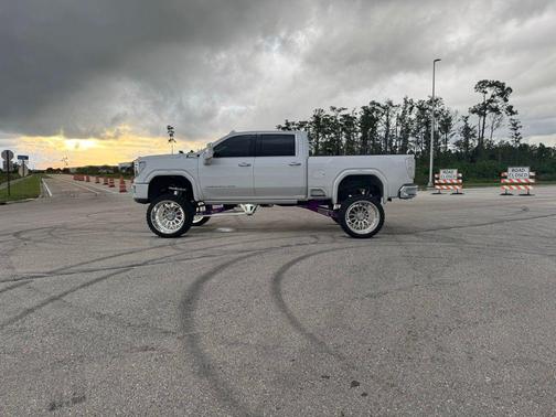 2020 GMC Sierra 2500 Denali