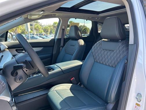 2025 Nissan Murano Platinum