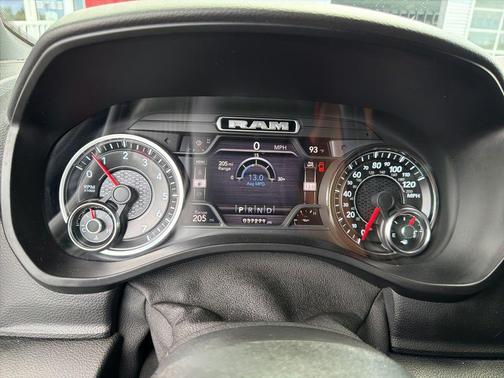 Diamond Black Crystal Pearlcoat 2021 RAM 1500 Big Horn/Lone Star