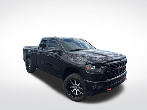 Diamond Black Crystal Pearlcoat 2021 RAM 1500 Big Horn/Lone Star
