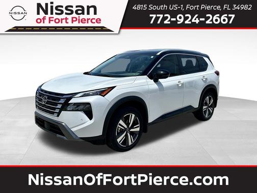 Everest White Pearl/Super Black 2024 Nissan Rogue SL
