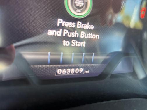 Bright White Clearcoat 2024 RAM 1500 Laramie