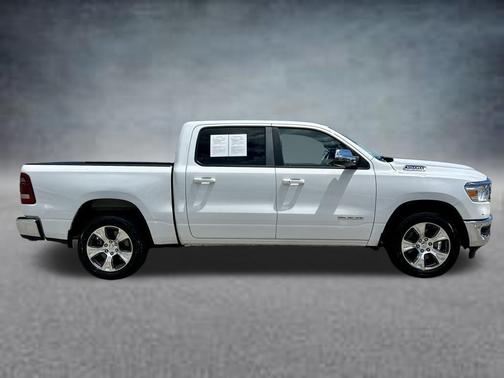 Bright White Clearcoat 2024 RAM 1500 Laramie