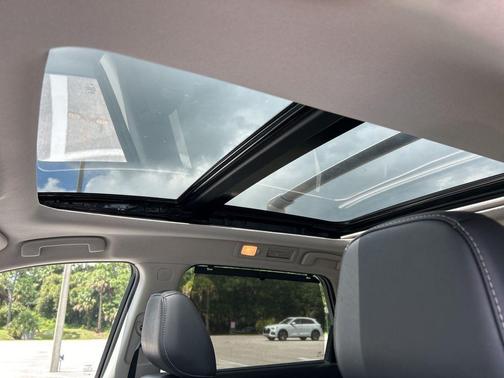 2024 Nissan Pathfinder Platinum 4WD