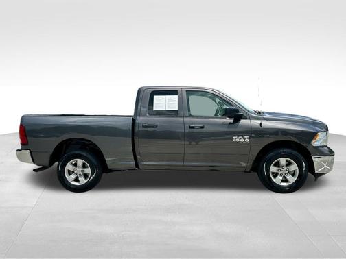 Granite Crystal Metallic Clearcoat 2024 RAM 1500 Classic SLT