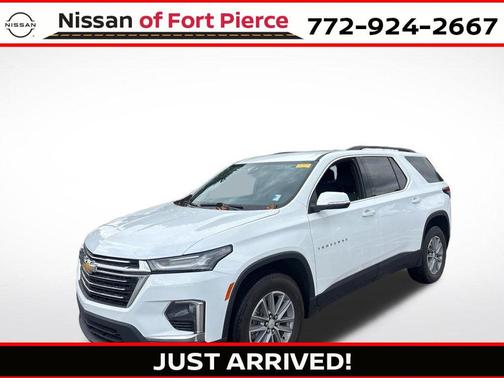 Summit White 2023 Chevrolet Traverse LT Cloth
