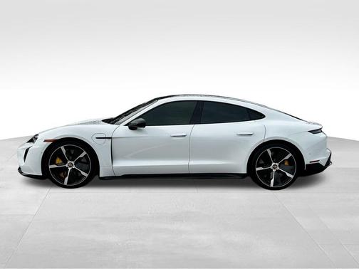 2020 Porsche Taycan Turbo