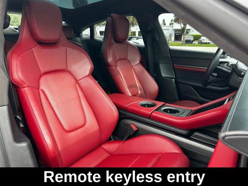 2020 Porsche Taycan Turbo S