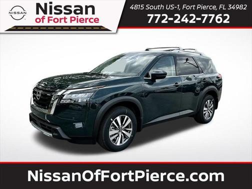 2025 Nissan Pathfinder SL 4WD