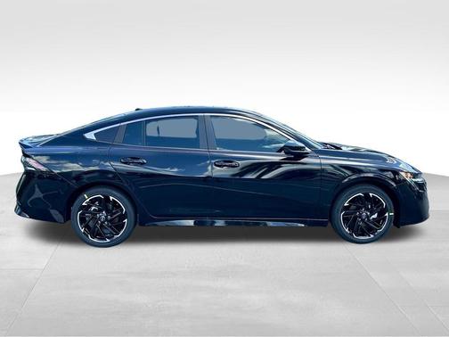Super Black 2026 Nissan Sentra SR