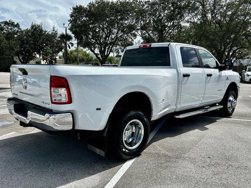 2024 RAM 3500 Big Horn Crew Cab 4x4 8' Box