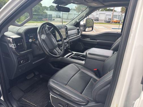 2023 Ford F-350 Lariat