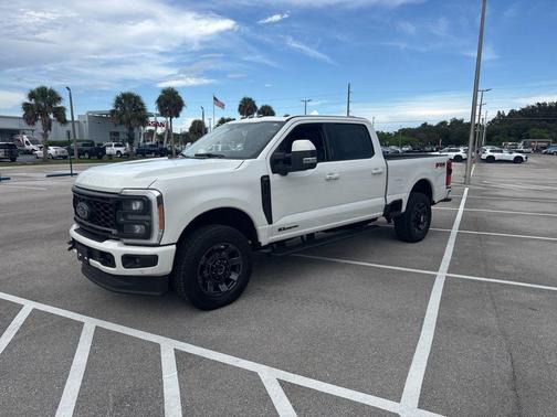 2023 Ford F-350 Lariat