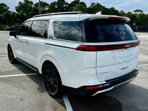 2024 Kia Carnival SX Prestige