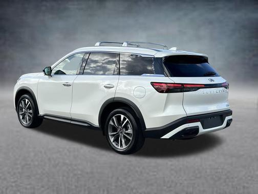 Majestic White 2025 INFINITI QX60 Luxe