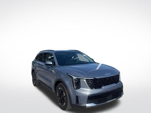 Everlasting Silver 2024 Kia Sorento S