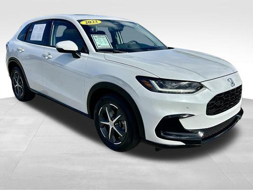 Platinum White Pearl 2023 Honda HR-V EX-L