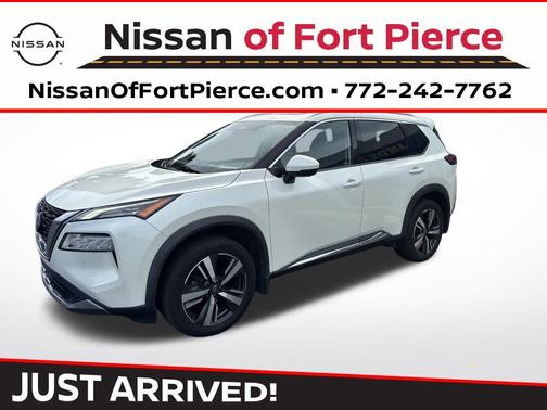 2022 Nissan Rogue SL