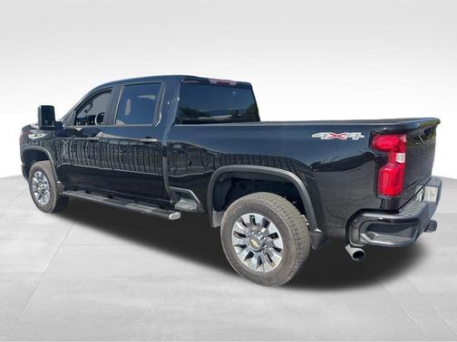 2022 Chevrolet Silverado 2500 Custom