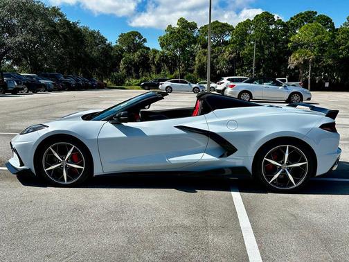 2022 Chevrolet Corvette Stingray w/3LT