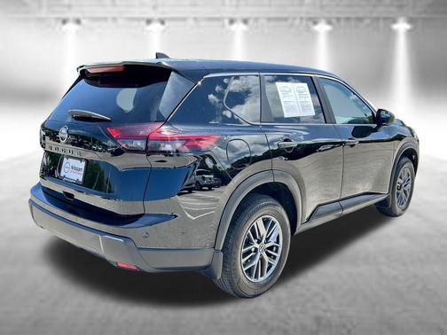 Super Black 2024 Nissan Rogue S