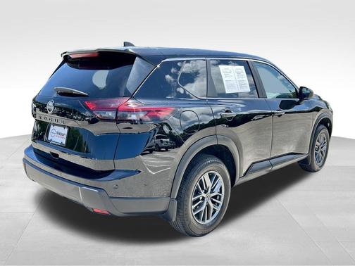 Super Black 2024 Nissan Rogue S
