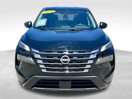 Super Black 2024 Nissan Rogue S